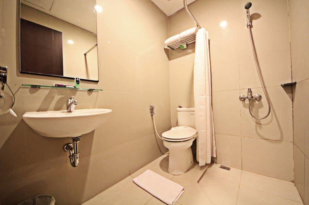 Hotel Anggrek Gandasari Бандунг Екстер'єр фото