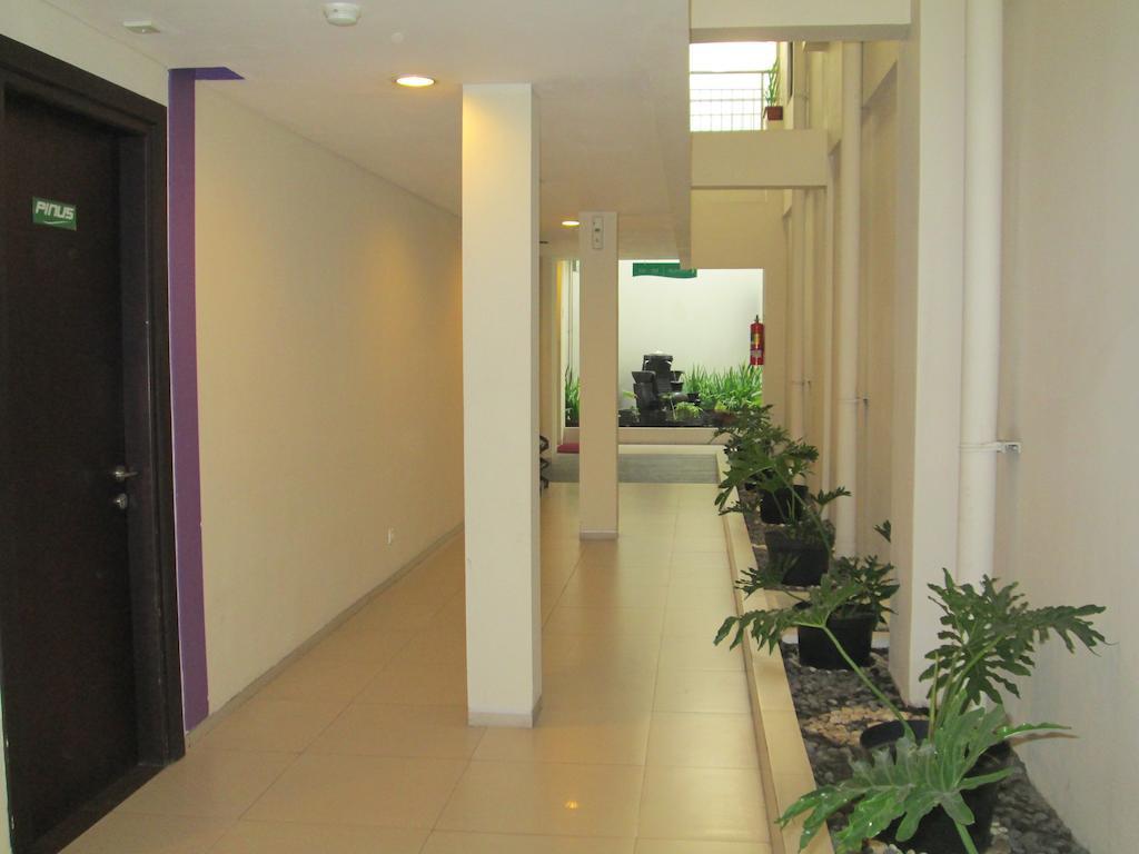 Hotel Anggrek Gandasari Бандунг Екстер'єр фото