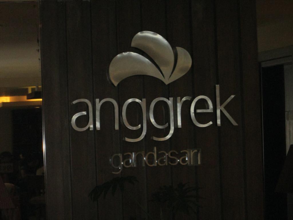 Hotel Anggrek Gandasari Бандунг Екстер'єр фото